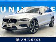 2021 VOLVO V60