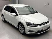 2017 VOLKSWAGEN GOLF TSI HIGH LINE