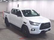 2024 TOYOTA HILUX