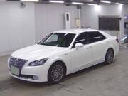 2015 TOYOTA CROWN MAJESTA