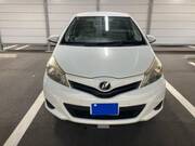 2011 TOYOTA VITZ F
