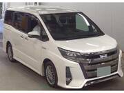 2018 TOYOTA NOAH