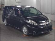 2016 TOYOTA ISIS PLATANA