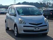 2010 TOYOTA RACTIS X HID SELECTION