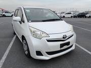 2011 TOYOTA RACTIS G