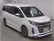 2017 TOYOTA NOAH