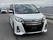 2016 TOYOTA NOAH SI