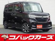 2017 HONDA N-BOX CUSTOM