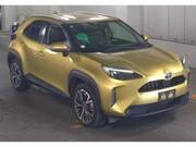 2020 TOYOTA YARIS CROSS