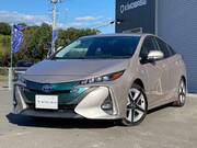 2017 TOYOTA PRIUS PHV