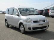 2013 TOYOTA SIENTA X