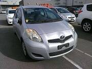 2009 TOYOTA VITZ B