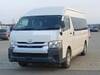 TOYOTA HIACE COMMUTER