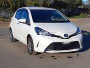 2016 TOYOTA VITZ