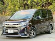 2017 TOYOTA NOAH