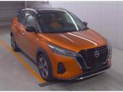 2020 NISSAN KICKS