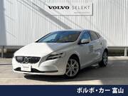 2016 VOLVO V40