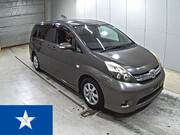 2012 TOYOTA ISIS PLATANA