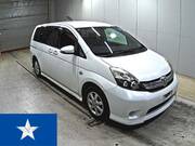 2014 TOYOTA ISIS PLATANA