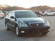 2004 TOYOTA CROWN ROYAL SALOON
