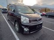 2013 TOYOTA VOXY