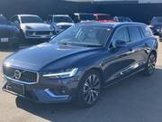 2023 VOLVO V60