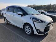 2018 TOYOTA SIENTA