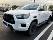 2022 TOYOTA HILUX