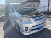 2005 TOYOTA NOAH S