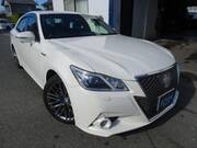 2013 TOYOTA CROWN HYBRID