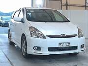 2004 TOYOTA WISH