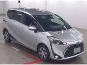 2022 TOYOTA SIENTA