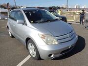 2003 TOYOTA IST 1.3F