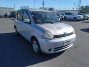 2004 TOYOTA SIENTA X