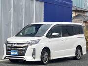 2017 TOYOTA NOAH