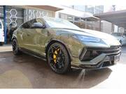 2024 LAMBORGHINI URUS