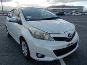 2012 TOYOTA VITZ U