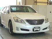 2009 TOYOTA CROWN ROYAL SALOON