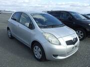 2007 TOYOTA VITZ F