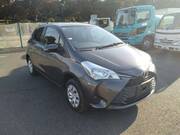 2019 TOYOTA VITZ F