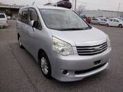 2013 TOYOTA NOAH X SMART EDITION