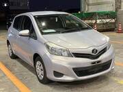 2013 TOYOTA VITZ F SMILE EDITION