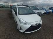 2019 TOYOTA VITZ U
