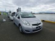 2010 TOYOTA VITZ F