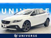 2015 VOLVO V40