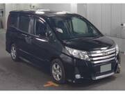 2017 TOYOTA NOAH