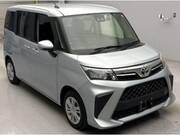 2022 TOYOTA ROOMY