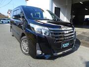 2017 TOYOTA NOAH
