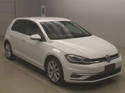 2017 VOLKSWAGEN GOLF TSI HIGH LINE