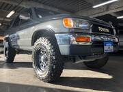 2000 TOYOTA HILUX SURF